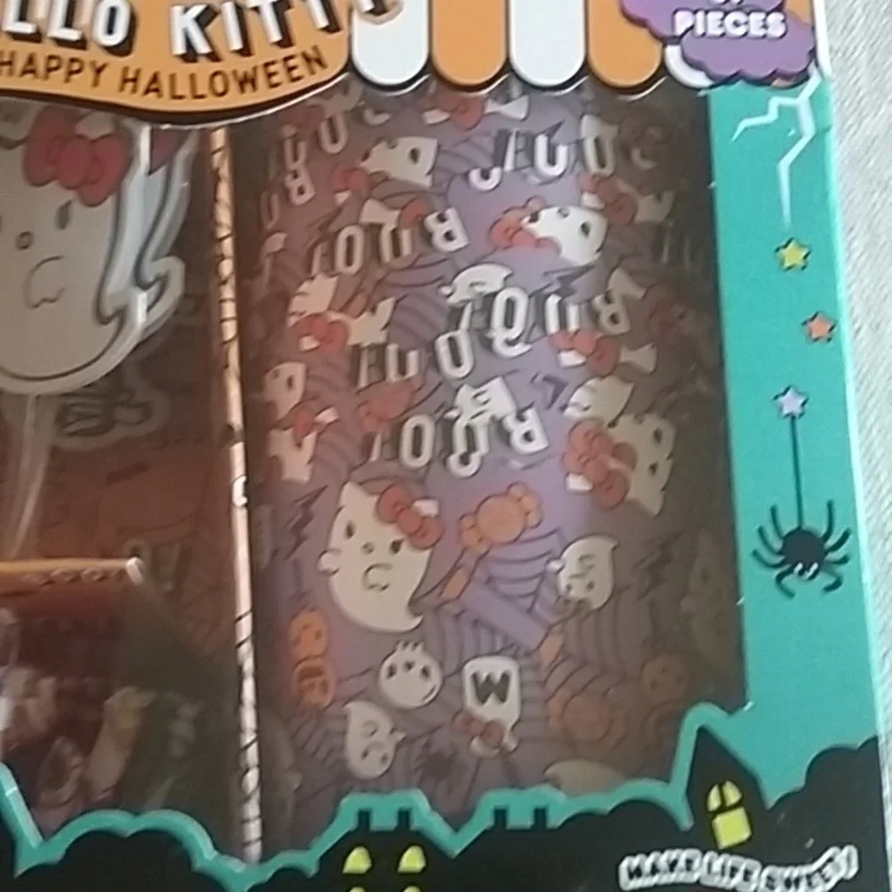 HELLO KITTY CUPCAKE PARTY SET - Picture 2 of 5